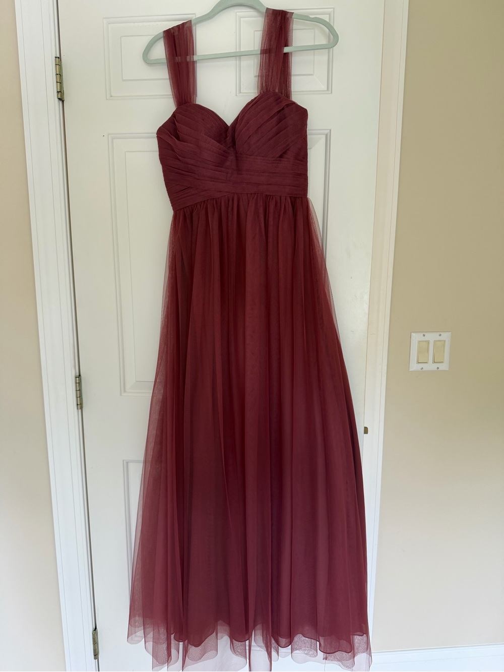 Sleeveless Burgundy Tulle Evening Gown